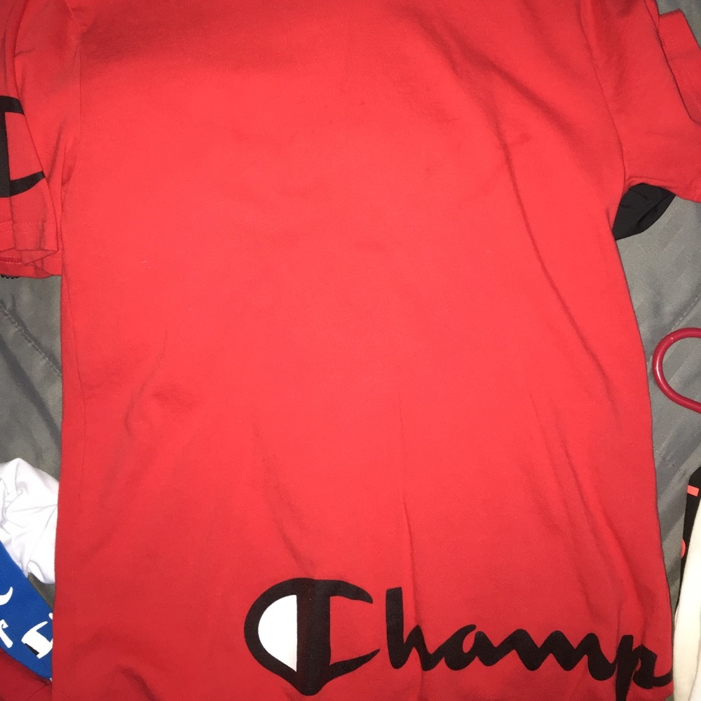 Red champion tee short sleeve
